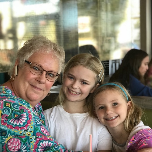 Meet your Posher, Lydia - Picture 6 of 7